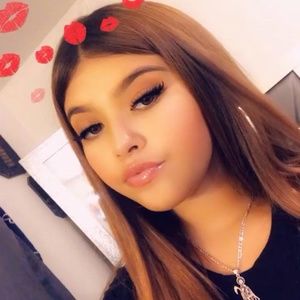 Meet your Posher, Vanessa